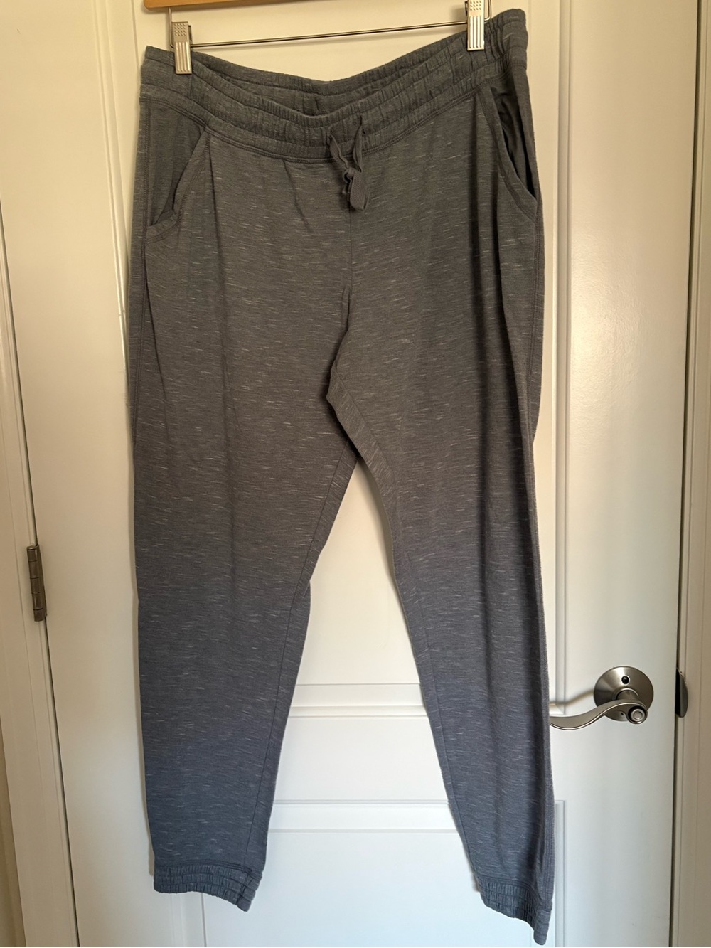 Hanes womans Heather set of 2 Gray Jogger Sweatpants (scroll)